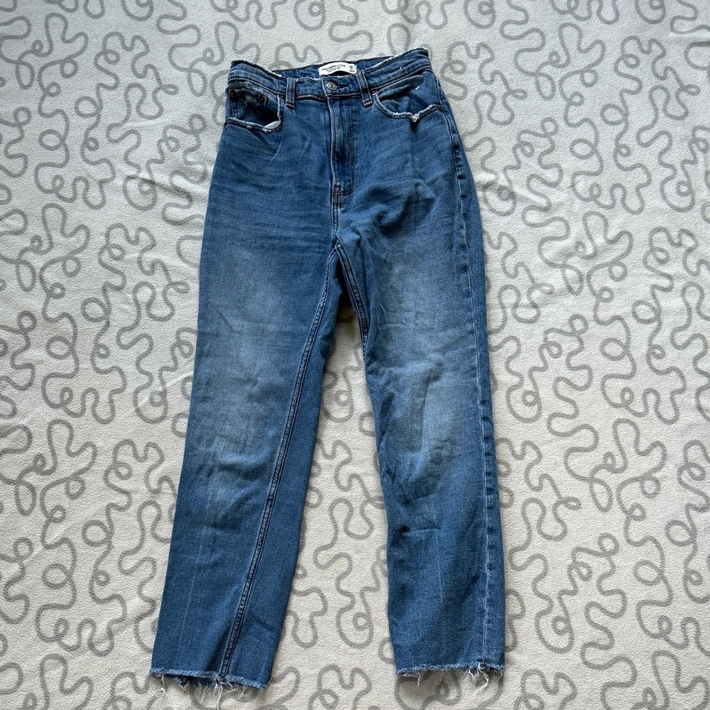 Abercrombie & Fitch Ankle Straight Ultra High Rise Jeans